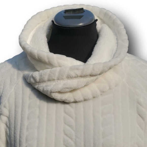 Reitmans Chenille Cabled Cowl Sweater Small - Picture 4 of 14